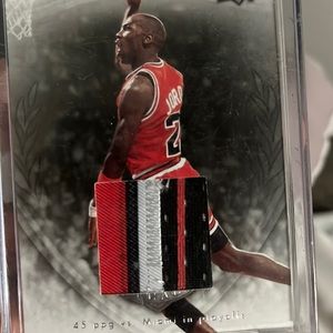 This is a 1/1 mj card and I’m looking to trade for some stuff